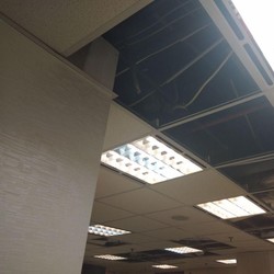 Kali Ini Giliran Instalasi Listrik Gedung Bursa yang Korslet