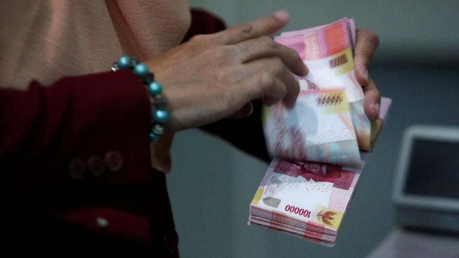 Rupiah Kini Melemah, Gara-gara Besok Pemilu?
