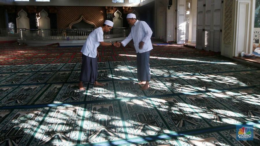 Menhub Budi Karya Sumadi menilai libur Lebaran yang lebih panjang akan membantu mengurai kepadatan arus mudik.