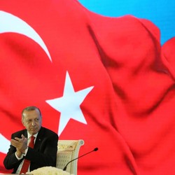 Lira Turki Anjlok Parah, Investor Alihkan Aset ke Safe Haven
