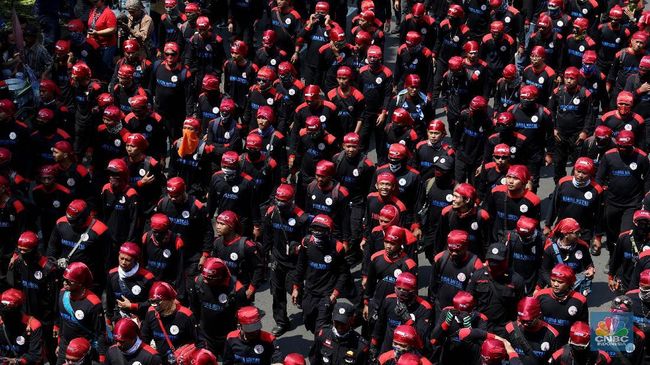 10.000 Buruh Demo Besar-besaran Hari Ini di DPR, Ini Tuntutannya