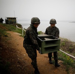 Korut & Korsel Baku Tembak di Zona Demiliterisasi, Perang?