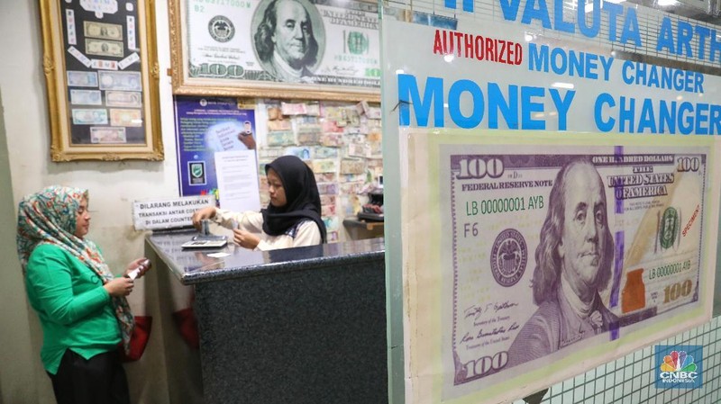 Rupiah melemah 0,41% dibandingkan penutupan hari sebelumnya.
