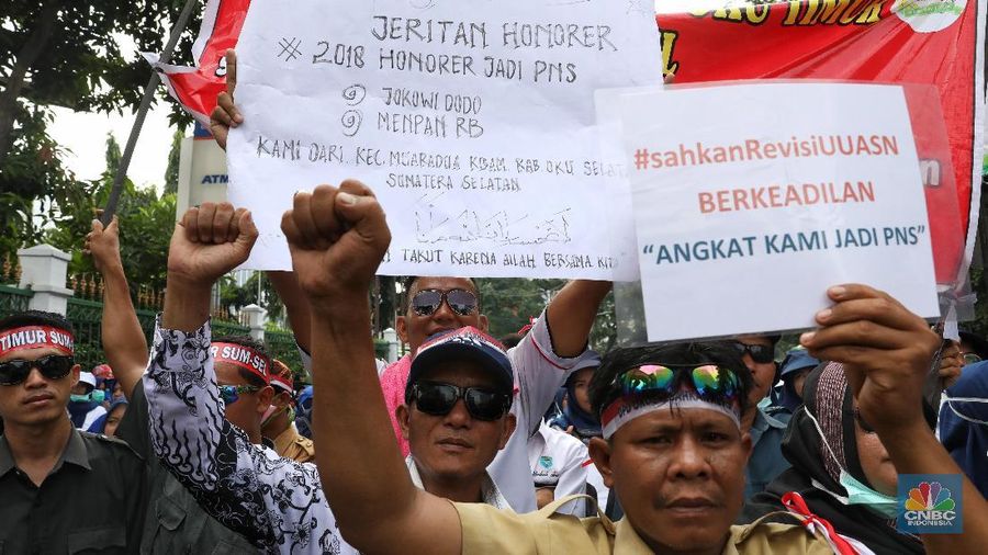 Tenaga Honorer Dihapus Sampai Pilih 'Robot' Jadi PNS