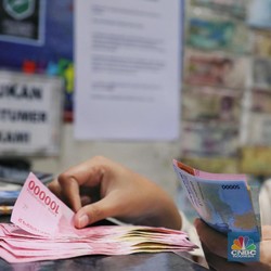 Rupiah Melemah 4,1%, Apakah Ini Pertanda Krismon Jilid II?