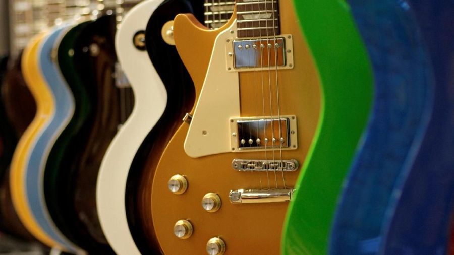 Setelah menyatakan bangkrut di awal tahun, gitar gibson kini kembali 