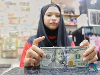 Rupiah Tembus Rp 14.530/US$, Duh..Ini Biang Keroknya!