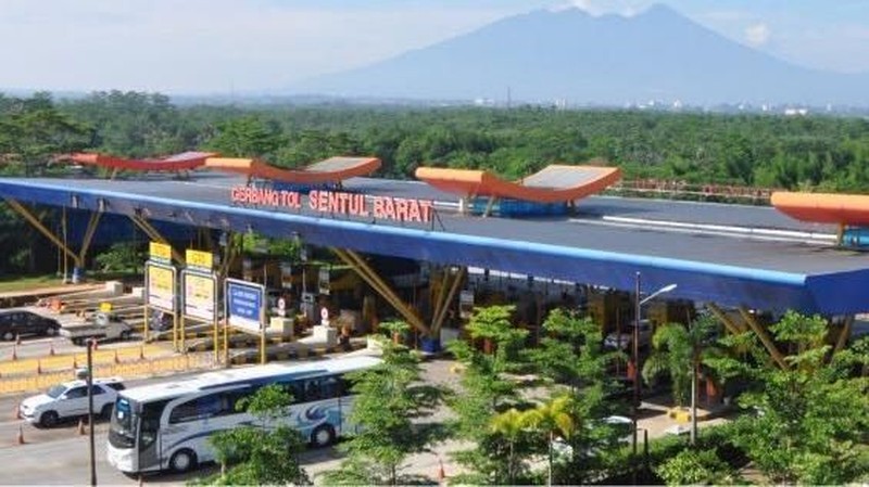 Tujuh ruas tol ditargetkan beroperasi pada bulan Mei 2018 ini.