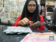 Pelaku Pasar Mulai Borong Rupiah, tapi kok Kursnya Melemah?