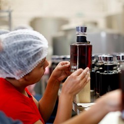 Tequila hingga Kamera, Ini Barang AS yang Diserang China