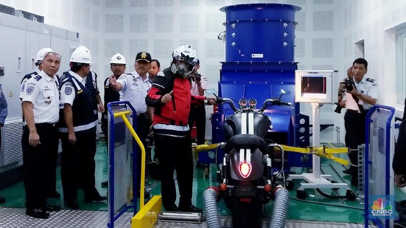Balai ini dilengkapi oleh fasilitas Uji Emisi Sepeda Motor (R40) dan fasilitas Uji Emisi Mobil Penumpang (R83).