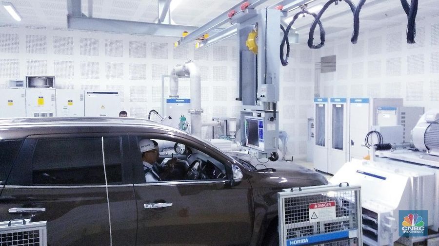 Balai ini dilengkapi oleh fasilitas Uji Emisi Sepeda Motor (R40) dan fasilitas Uji Emisi Mobil Penumpang (R83).
