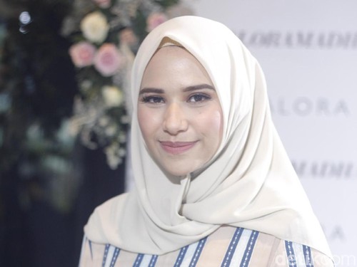 Pulang Kantor Ada Bukber? Ini Caranya Agar Tampil Stylish Pulang Kantor Ada Bukber? Ini Caranya Agar Tampil Stylish