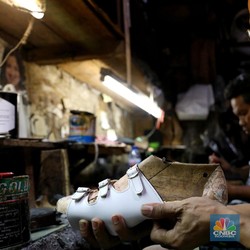 Video PHK Massal Pabrik Sepatu Viral, Ini Sederet Faktanya