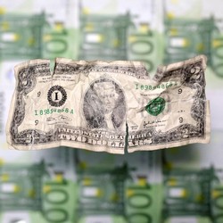 Jangan Kaget! Dolar AS Tak Kuasa Lawan 4 Mata Uang Ini