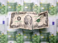 Akibat Teror Bom, Dolar AS Kembali Dekati Rp 14.000