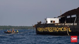 Mengusir Kapal Tongkang, Pembunuh Terumbu Karang Karimunjawa