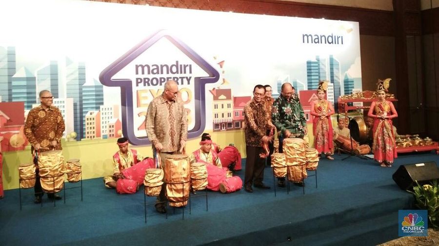 PT Bank Mandiri (Persero) Tbk menyediakan program Kredit Pemilikan Rumah (KPR) cukup murah dan cepat.