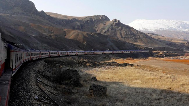 Kekeringan Panjang Ungkap Temuan Dunia Lain Berusia 11.000 Tahun