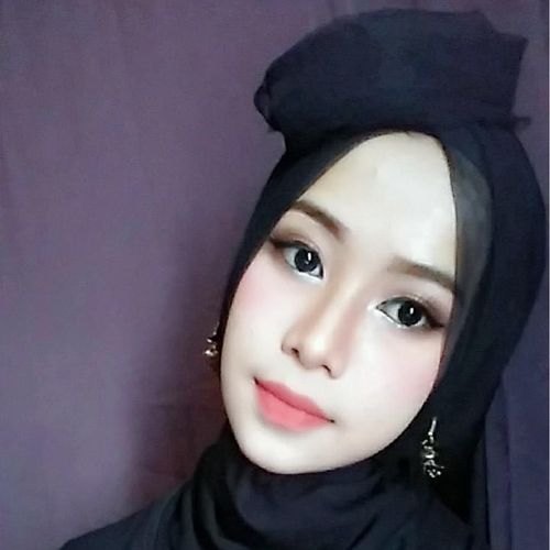 Intip Cantiknya Mahasiswi Bandung yang Siap Audisi Sunsilk Hijab Hunt 2 Intip Cantiknya Mahasiswi Bandung yang Siap Audisi Sunsilk Hijab Hunt 2