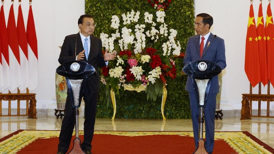 Perdana Menteri Republik Rakyat Tiongkok Li Keqiang bertemu Presiden Joko Widodo di Istana Presiden, Bogor.