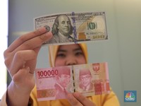 20 Tahun Krismon: Trauma Saat Dolar Tembus Rp 16.800