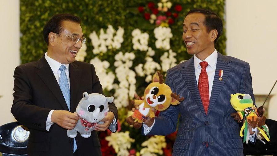 Perdana Menteri Republik Rakyat Tiongkok Li Keqiang bertemu Presiden Joko Widodo di Istana Presiden, Bogor.