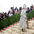 Rihanna Debut Jadi Orang Terkaya Dunia, Ini Deretan Bisnisnya