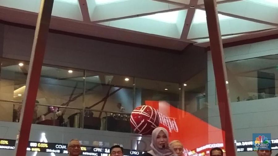 Penjualan tersebut dilakukan pada 11 Mei 2018, atau 3 hari setelah PT Bank Tabungan Pensiunan Nasional Syariah Tbk (BTPN Syariah) melantai pada 8 Mei 2018.