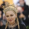 Cerita Rinaldy, Desainer Mahkota Madonna di Met Gala 2018