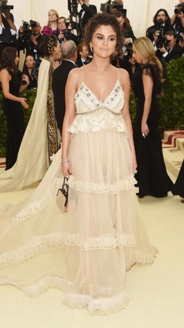 Foto: 10 Gaun Selebriti Terburuk di Met Gala 2018 Foto: 10 Gaun Selebriti Terburuk di Met Gala 2018