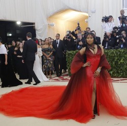 Heboh Nicki Minaj Sebut Vaksin Buat Testis Bengkak-Impoten
