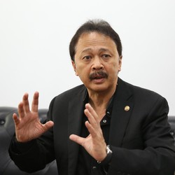 Jreeeng! Eks Dirut BEI Lirik Jouska, Mau Jadi Juru Selamat?