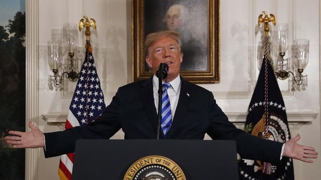 Donald Trump Batalkan Kesepakatan Nuklir dengan Iran