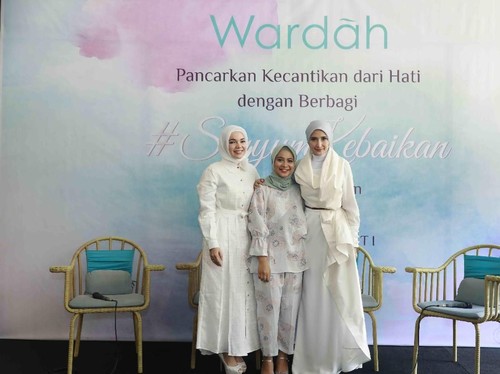 Tren Make Up Ramadan 2018 yang Perlu Kamu Tahu Tren Make Up Ramadan 2018 yang Perlu Kamu Tahu