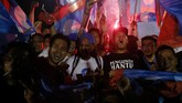 Koalisi oposisi pimpinan mantan perdana menteri Mahathir Mohamad memenangkan sebagian besar kursi dalam pemilihan yang berlangsung Rabu (9/5). (dok. REUTERS/Athit Perawongmetha)