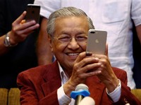 Dolar Dominan, PM Malaysia Usulkan Mata Uang Tunggal Asia