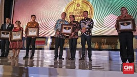 Trans Corp Raih Penghargaan Perusahaan Televisi Idaman