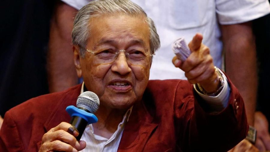 Perdana Menteri Malaysia Mahathir Mohamad mengatakan proyek kereta cepat Kuala Lumpur-Singapura 'ditunda', dan bukannya dibatalkan.