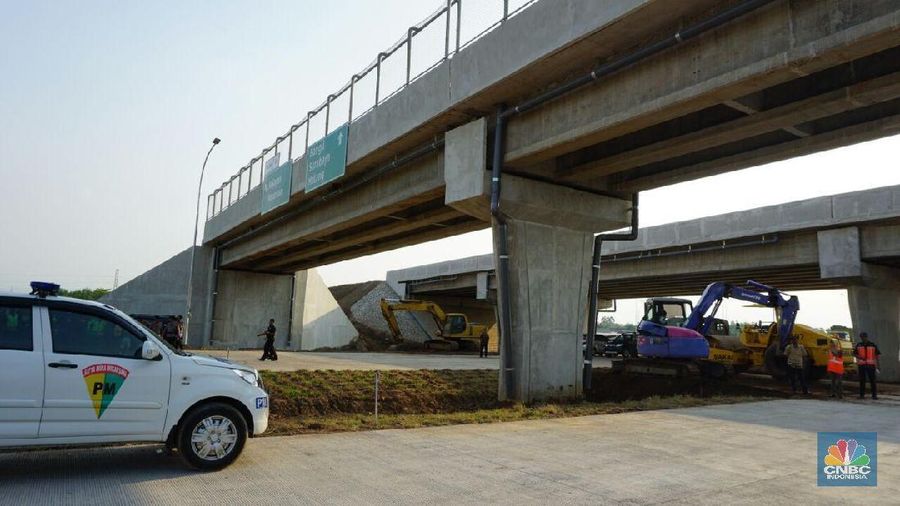 Tahun depan di jalan akan diterapkan gerbang tol elektronik melalui sensor yang terpasang atau sering disebut dengan istilah multiland freeflow.