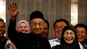 Kabinet Mahathir Resmi Dilantik