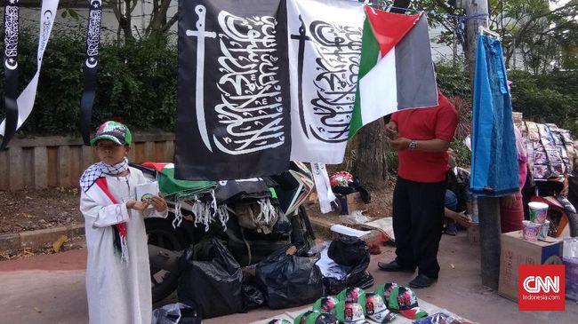 Kisah Mulia dan Warga Filipina Bantu Palestina di Aksi 115