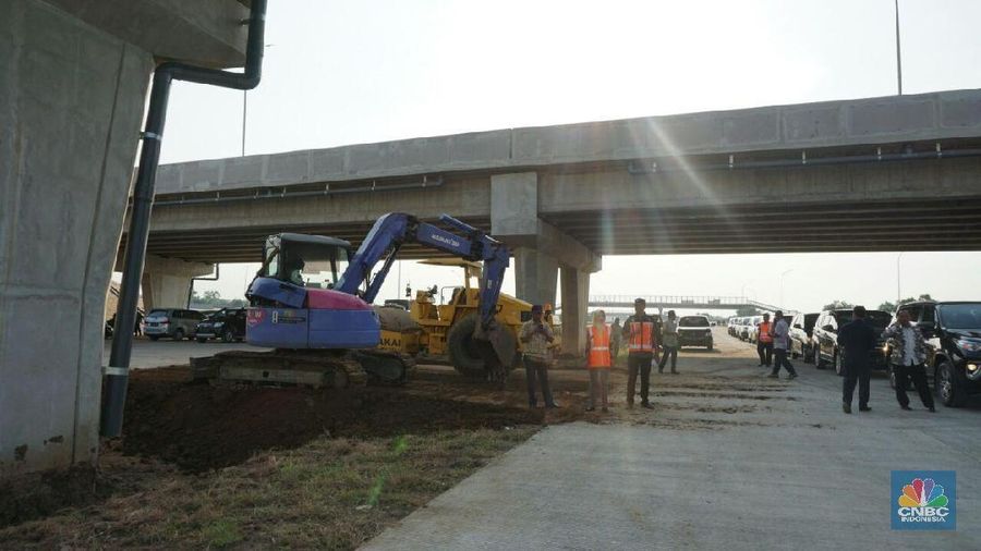 Dengan tersambungnya beberapa ruas tol tersebut diharapkan kelancaran lalu lintas saat Lebaran yang akan datang bisa lebih baik.