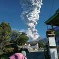 Merapi Meletus, Warga Radius 5 Km Diminta Mengungsi