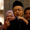 Mahathir: Utang Malaysia Capai 65% dari PDB