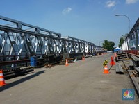 Infrastruktur Baik untuk Besok, Tapi Membebani Hari Ini