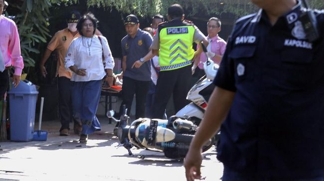 Pria Berjaket Ojek Online Ditangkap Saat Ambil Gambar Polisi