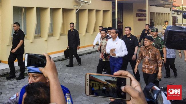 Jokowi Perintahkan Kapolri Bongkar Jaringan Pelaku