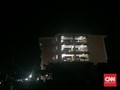 Menanti Aman, Penghuni Rusunawa Wonocolo Mengungsi di Masjid