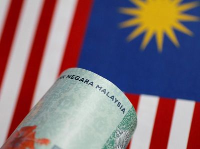 Rupiah Kalah Lawan Ringgit, Utang Luar Negeri RI dari Malaysia Naik!